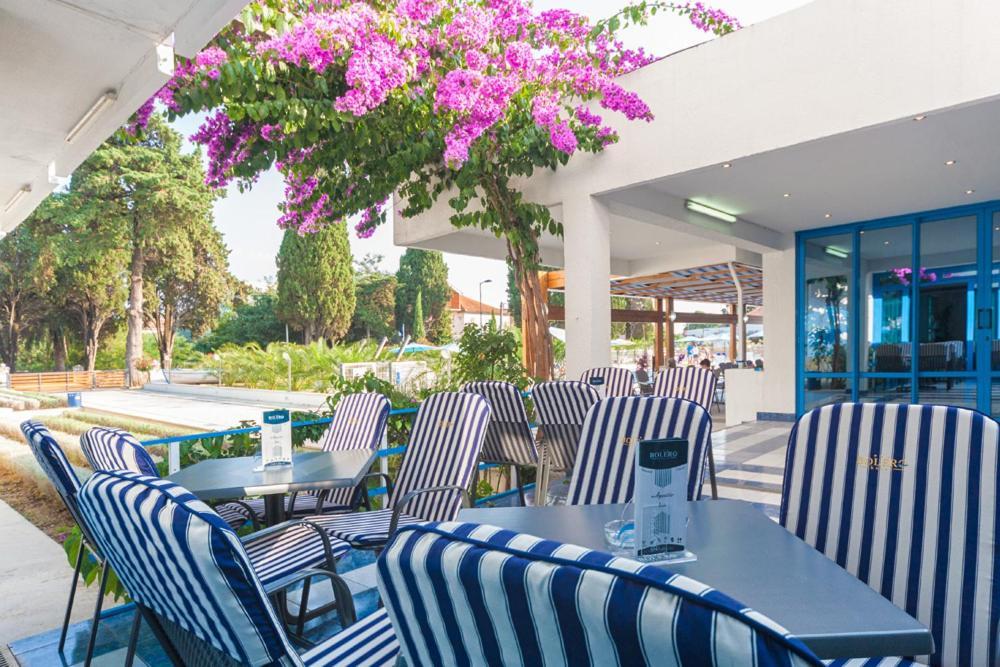 Hotel Bolero Биоград на Мору Екстериор снимка
