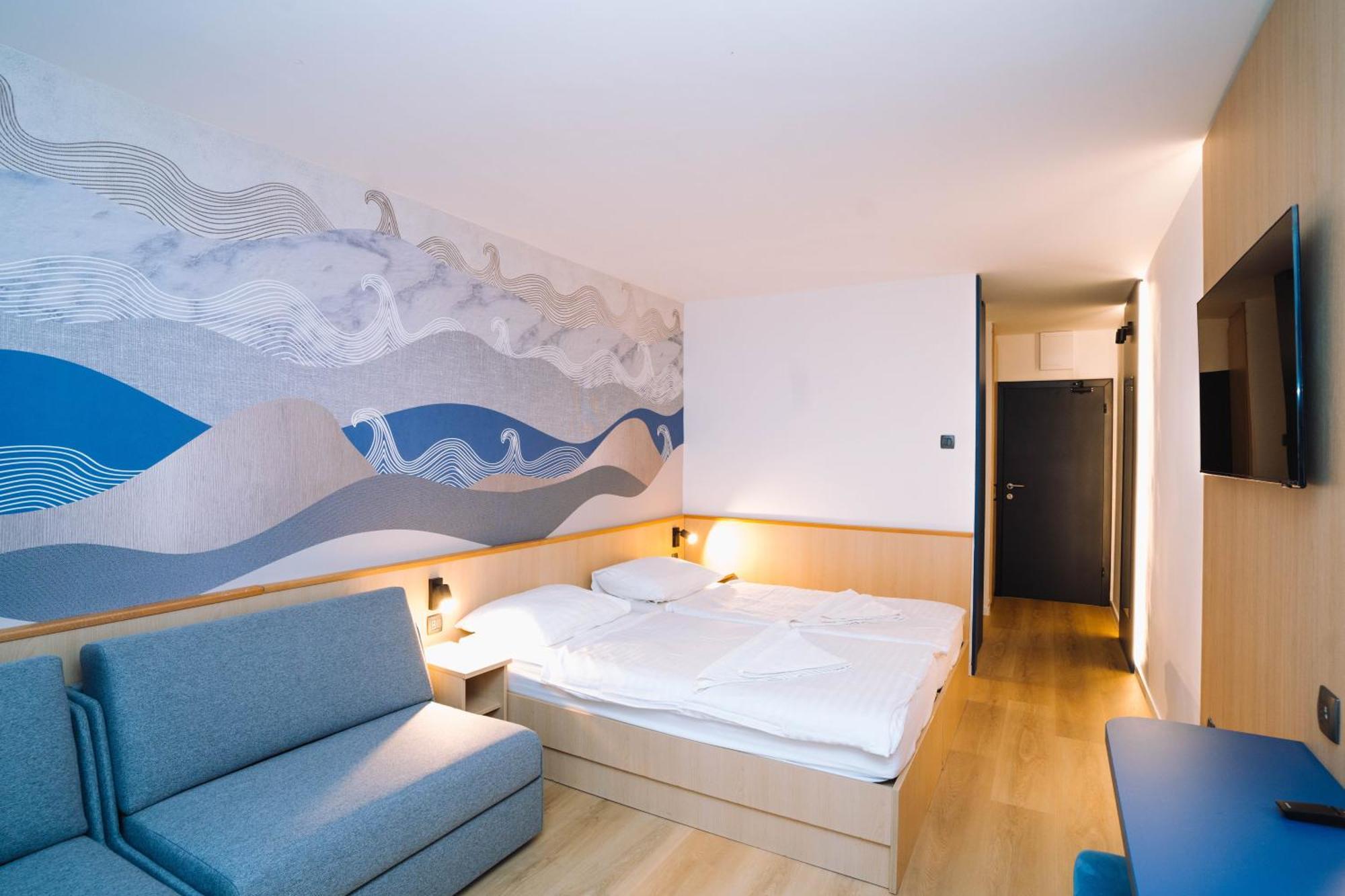 Hotel Bolero Биоград на Мору Екстериор снимка
